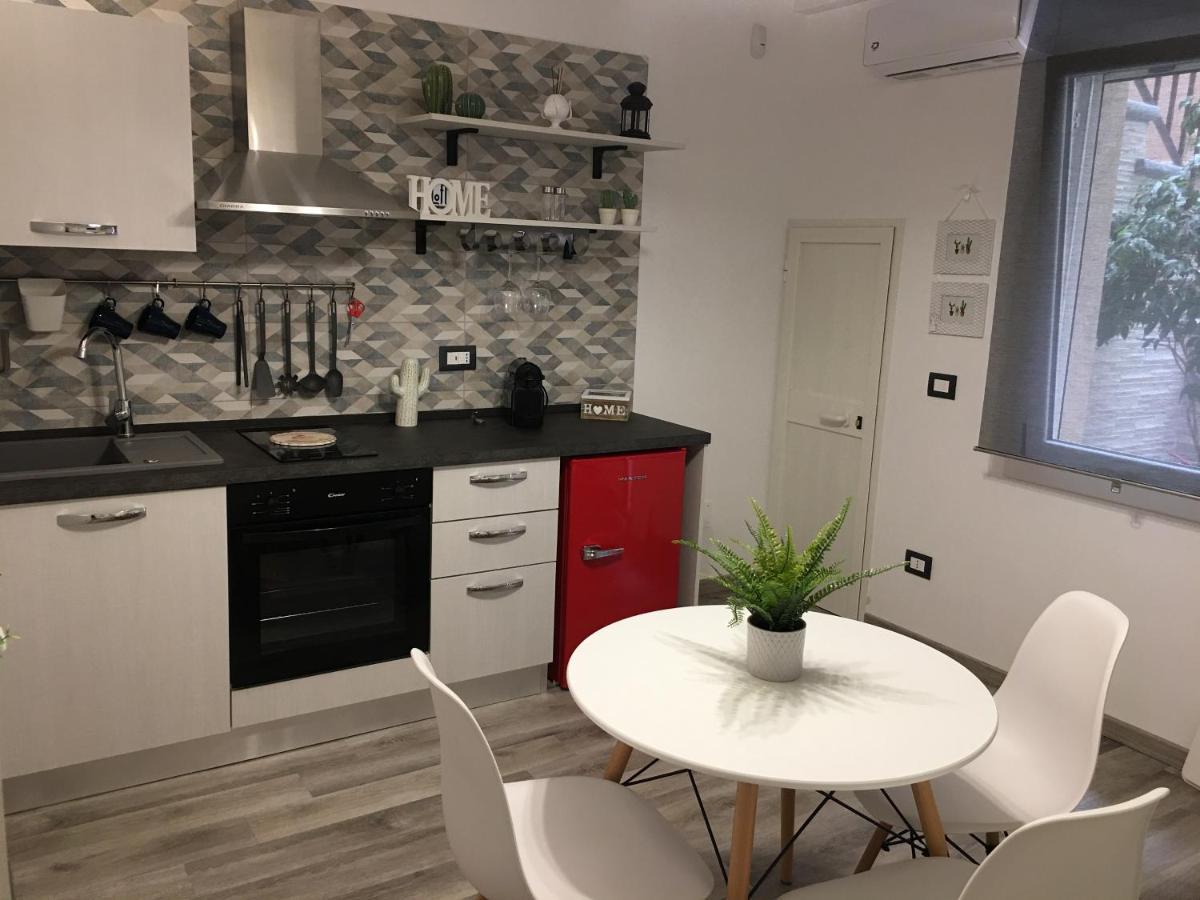 Appartamento Loft27 Taranto Esterno foto
