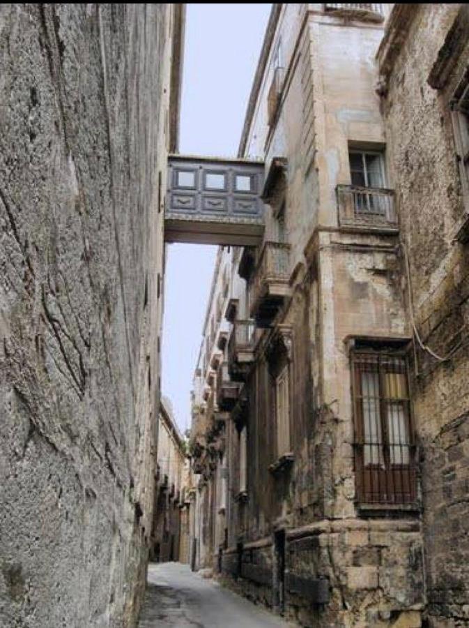 Appartamento Loft27 Taranto Esterno foto